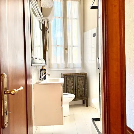 Vivilo Collection - Scanderbeg 85 Trevi * Rom